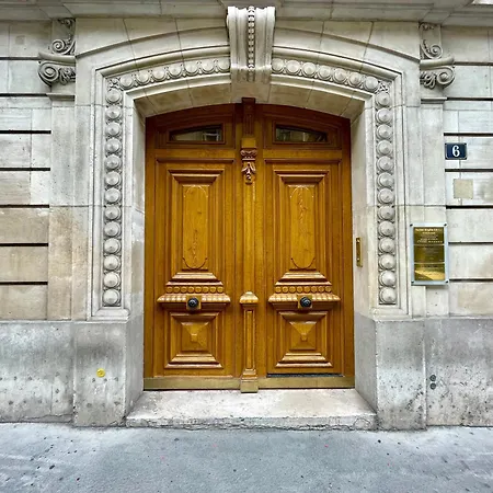 Apartment Tour Eiffel Montaigne