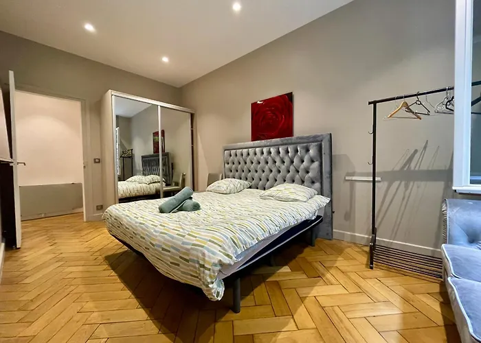 Tour Eiffel Montaigne Apartamento Paris