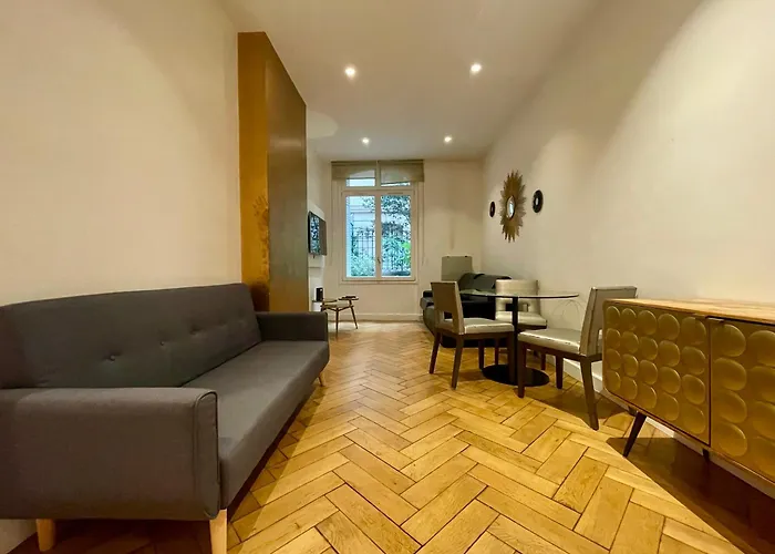 Apartamento Tour Eiffel Montaigne