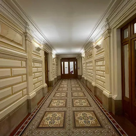 Apartament Tour Eiffel Montaigne